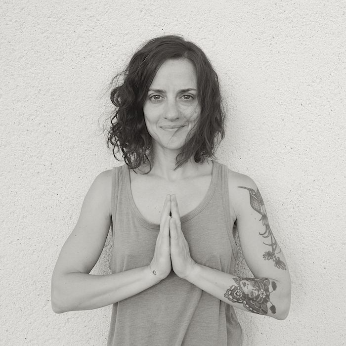 Cinthia, profesora de yoga y cofundadora de axis sālā