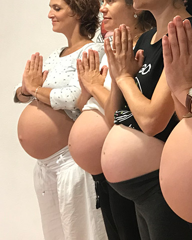 Yoga prenatal en axis sālā, Soria