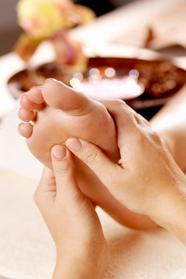 Encarna Frías, reflexología y nutrición holística en Axis Salud